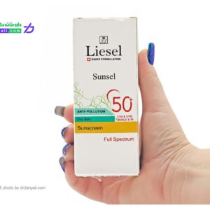 ضدآفتاب پوست چرب لایسل