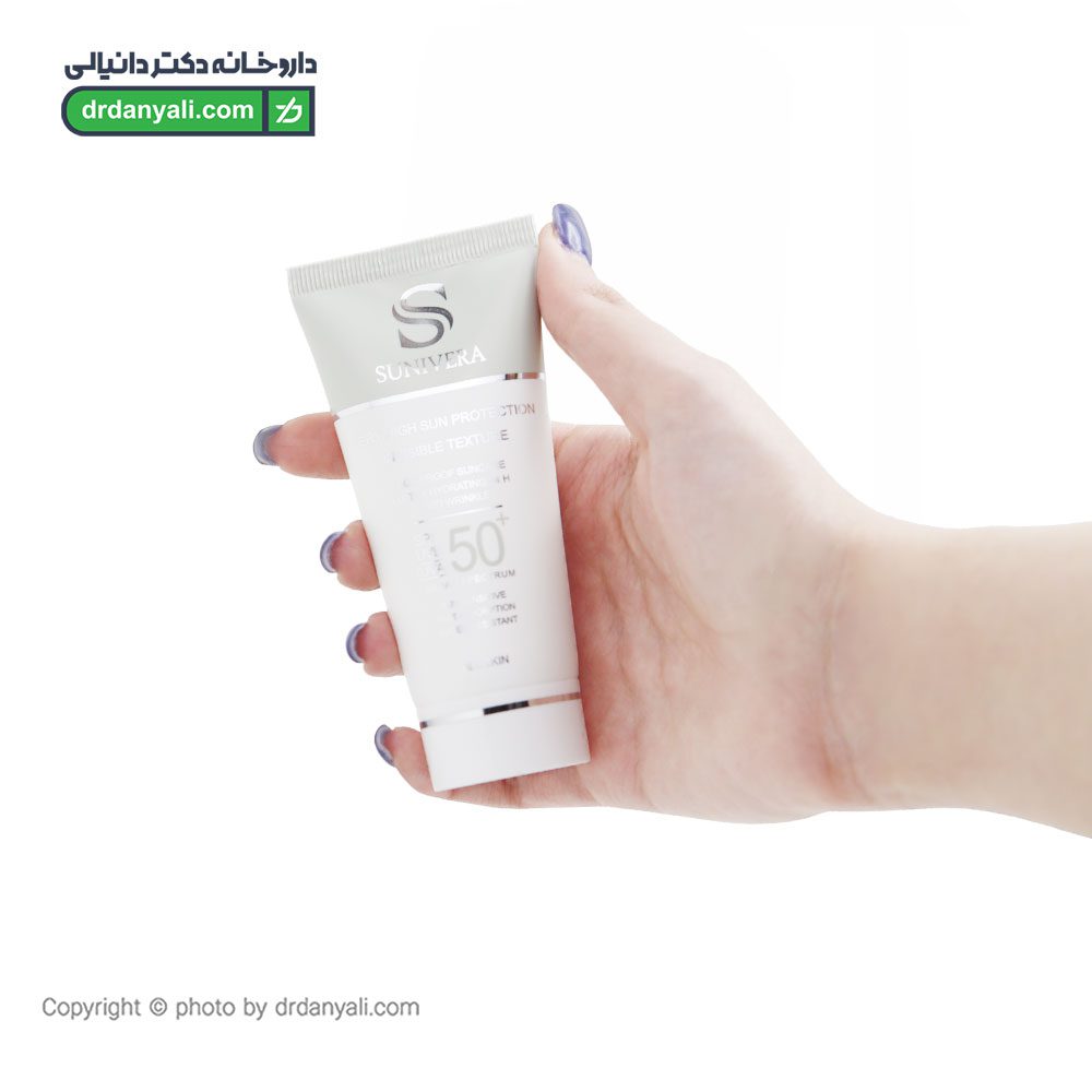 کرم ضد آفتاب بی رنگ SPF50 سانیورا