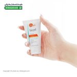 کرم ضد آفتاب رنگی پوست چرب SPF50 لایسل